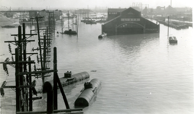 1937 Ohio River flood photo, courtesy of The Filson Historical Society
