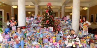 UofL’s House Staff Council collected 886 toys for Toys for Tots in 2016.