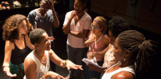 Nefertiti Burton leading a Storytelling Workshop in 2015 in Sâo Paulo, Brazil.