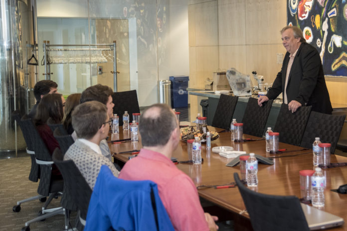 John Pierce Wise, Sr., Ph.D., talks with Kentucky high school students