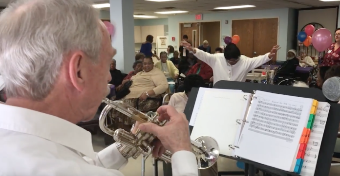 seniors and the arts UofL’s Center for Sustainable Health and Optimal Aging is working with the Jewish Heritage Fund for Excellence and Fund for the Arts on this $25,000 research project