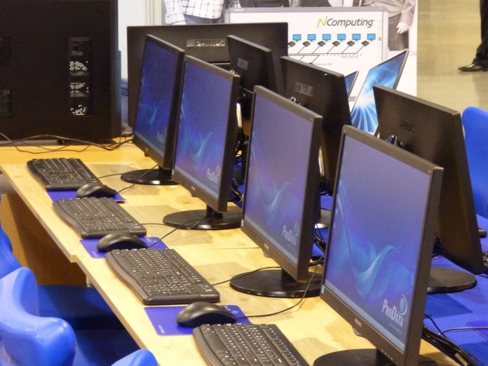 Photo of computers courtesy of Pixabay.