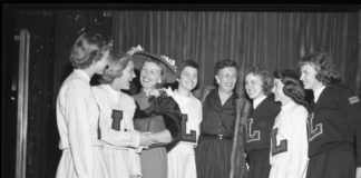 UofL cheerleaders, 1959. Photo courtesy of UofL Archives and Special Collections.