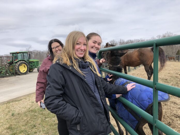 Students in the UofL Equine Industry Program.