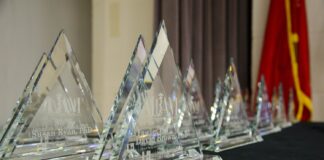 Awards presented to LIAM graduates