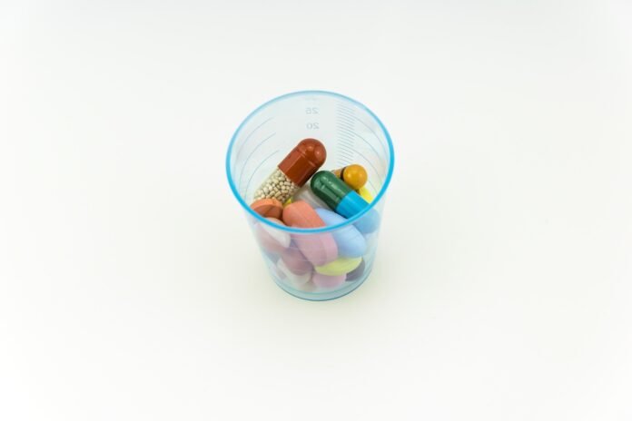 medical-1905067_1920 study identifies opportunities to optimize access to and outcomes from medications, vaccines and related therapies