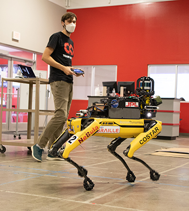 A team from NASA’s Jet Propulsion Laboratory (JPL) traveled from California on September 20 to collaborate with robotics researchers at the (LARRI) facility.