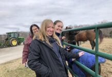 UofL Equine Industry Program students
