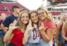 UofL students at Welcome Week