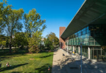 Ekstrom Library and lawn