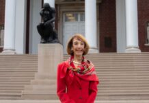 New UofL scholarship funded by The Humana Foundation honors alumna Heidi Margulis UofL alumna Heidi Margulis '74
